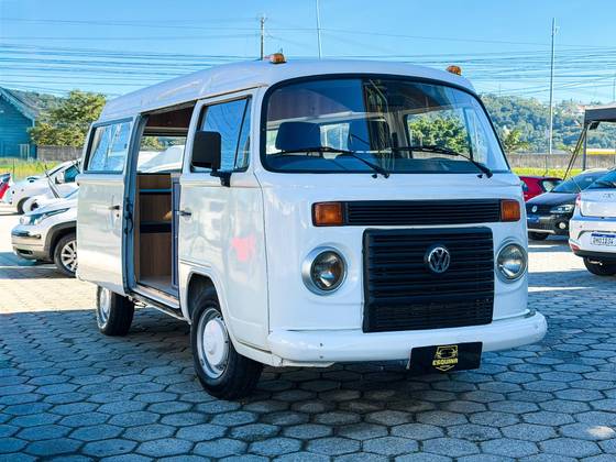 VOLKSWAGEN KOMBI 1.4 MI STD 8V FLEX 4P MANUAL VOLKSWAGEN KOMBI 1.4 MI STD 8V FLEX 4P MANUAL